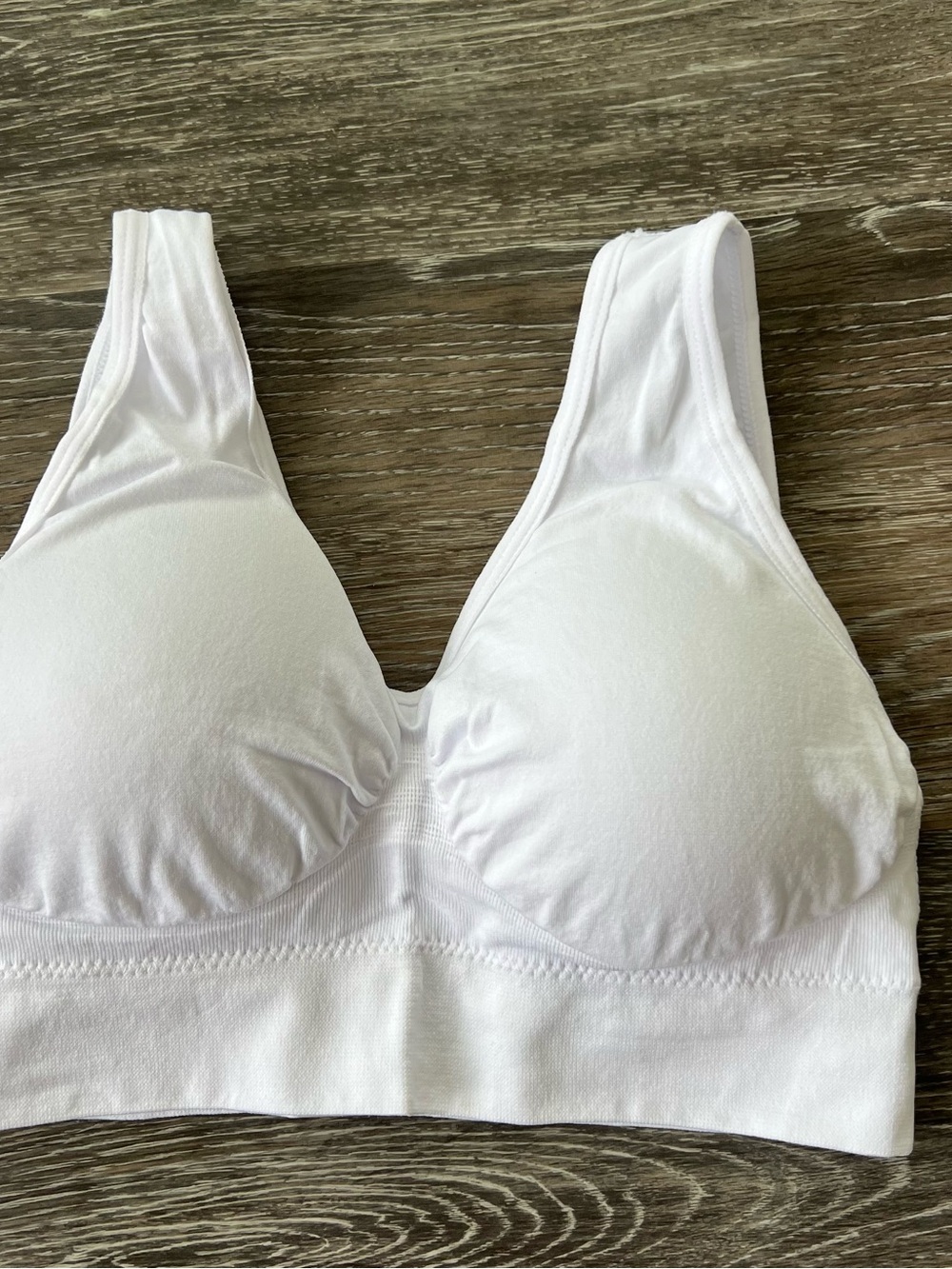 Women’s Seamless Wireless Sleep Bra - White